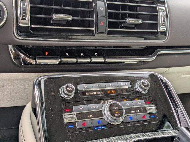 2022 Lincoln Navigator L Black Label