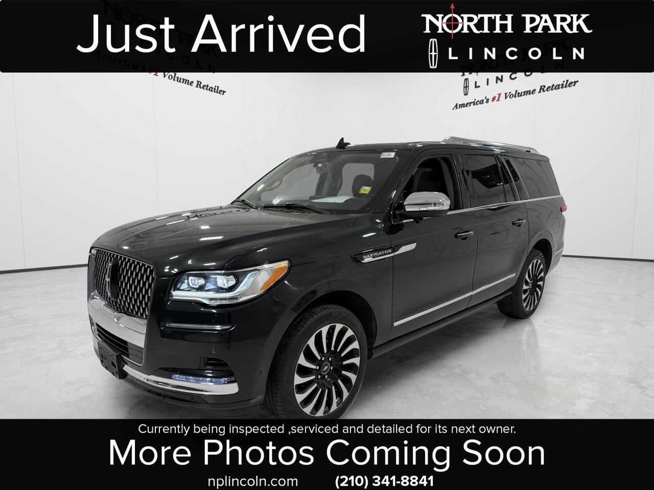 2022 Lincoln Navigator L