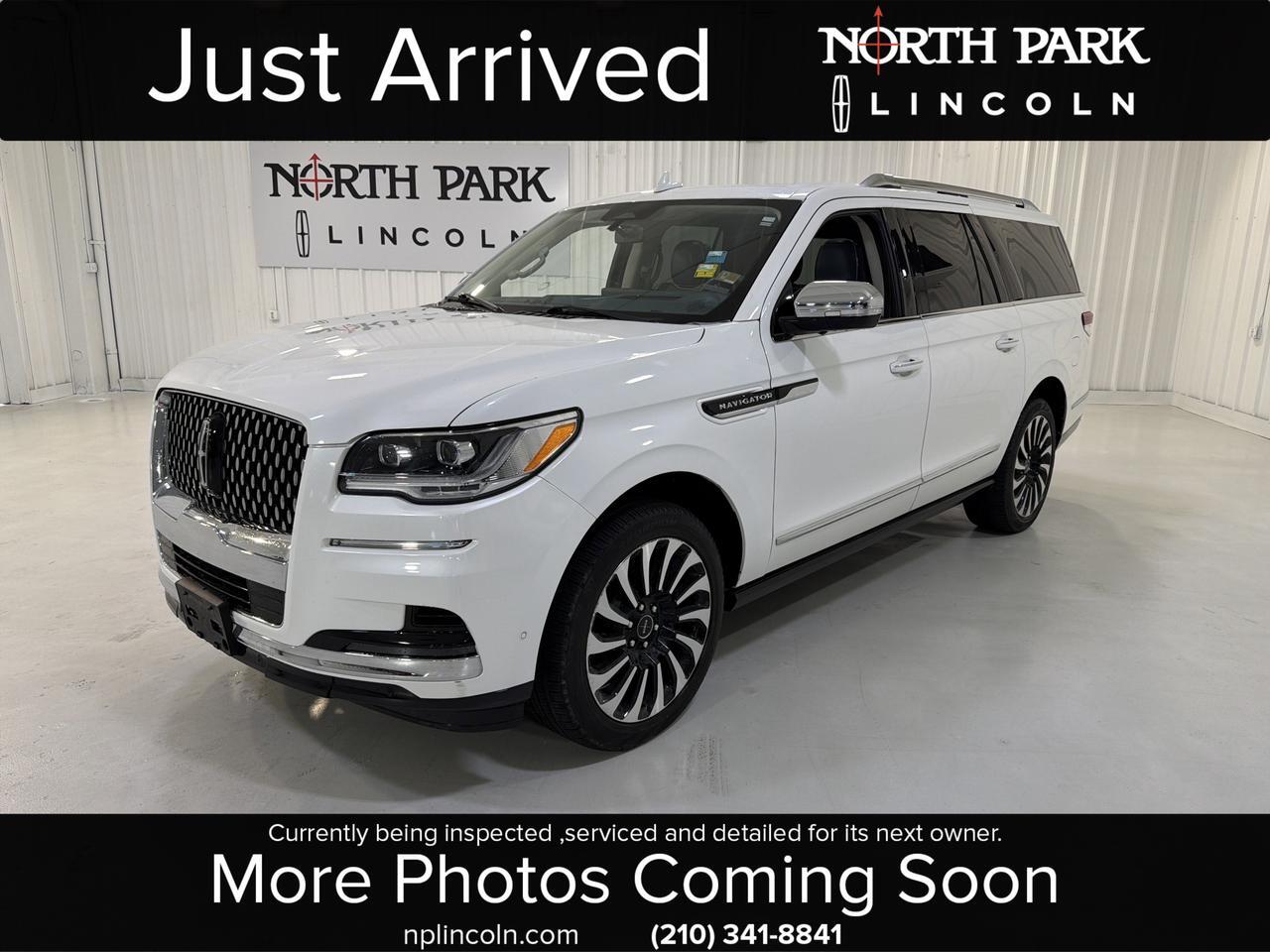 2022 Lincoln Navigator L Black Label