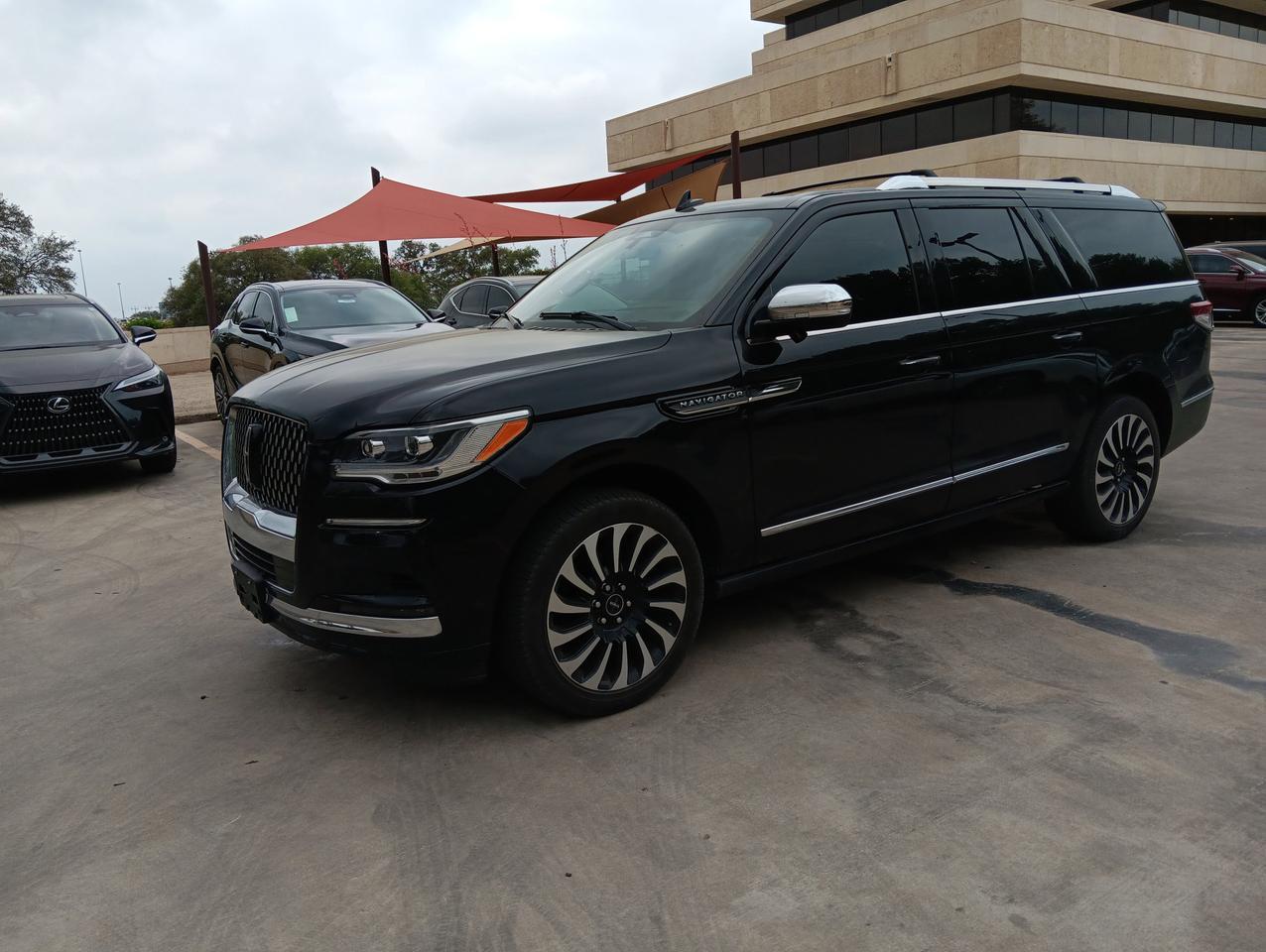 2022 Lincoln Navigator L Black Label