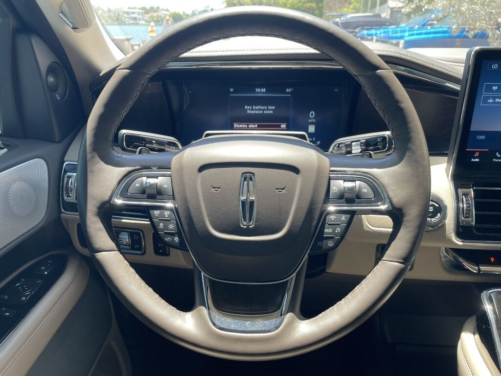 2022 Lincoln Navigator L RESERVE~REAR CAPTAIN MASSAGING SEATS~HEADS UP DISPLAY~ACTIVE PAR Sarasota FL