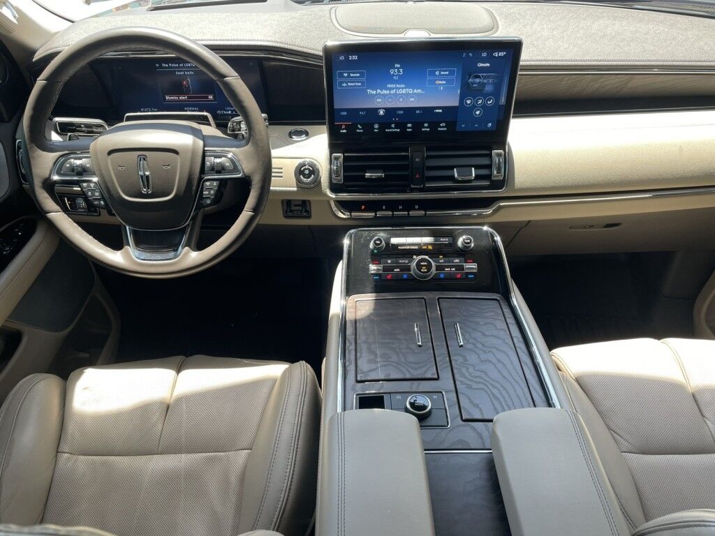 2022 Lincoln Navigator L RESERVE~REAR CAPTAIN MASSAGING SEATS~HEADS UP DISPLAY~ACTIVE PAR Sarasota FL
