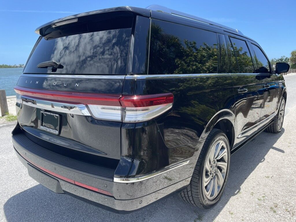 2022 Lincoln Navigator L RESERVE~REAR CAPTAIN MASSAGING SEATS~HEADS UP DISPLAY~ACTIVE PAR Sarasota FL