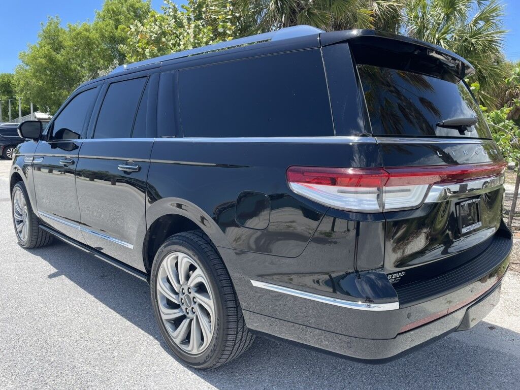 2022 Lincoln Navigator L RESERVE~REAR CAPTAIN MASSAGING SEATS~HEADS UP DISPLAY~ACTIVE PAR Sarasota FL