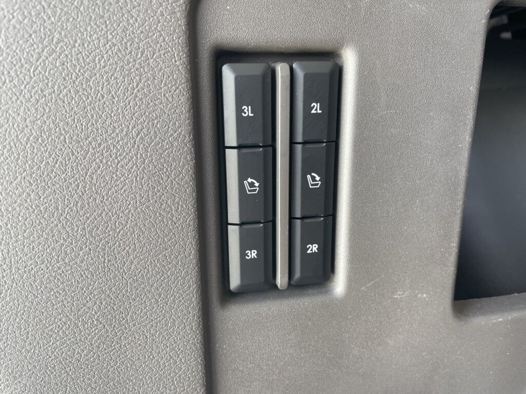 2022 Lincoln Navigator L RESERVE~REAR CAPTAIN MASSAGING SEATS~HEADS UP DISPLAY~ACTIVE PAR Sarasota FL