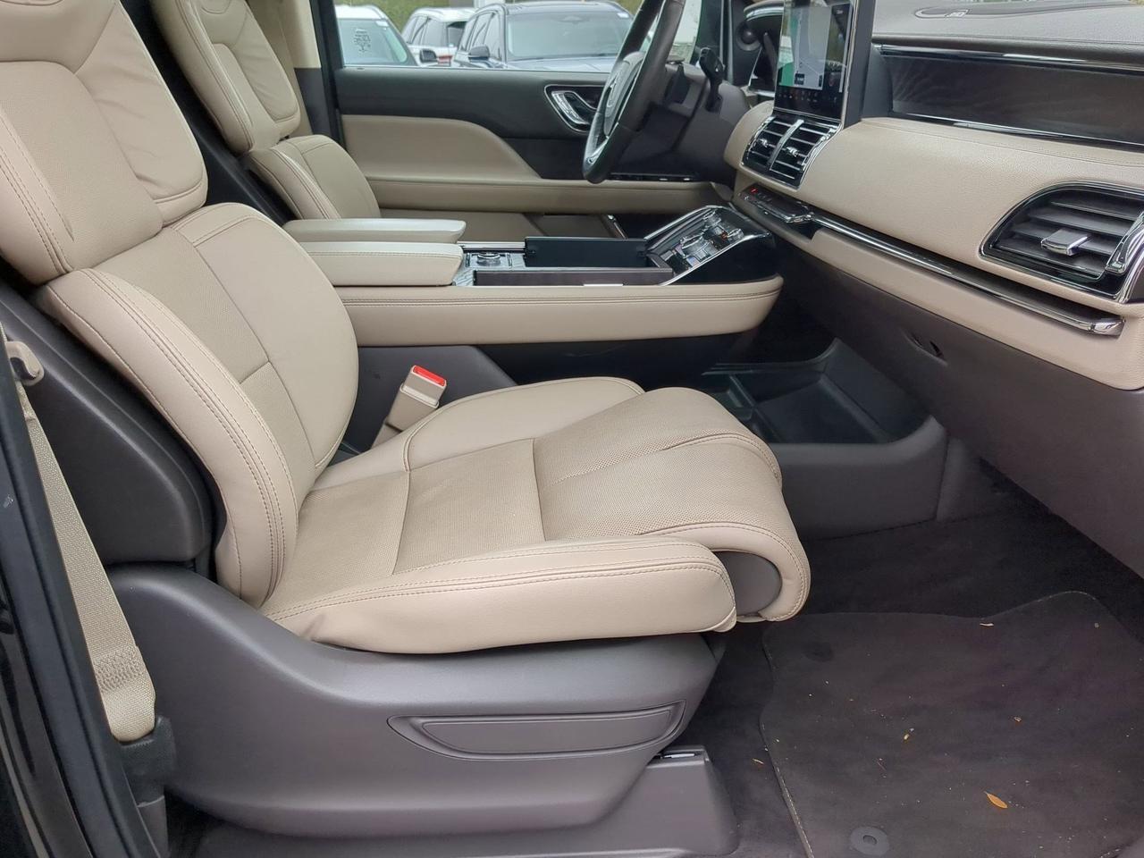 2022 Lincoln Navigator L Reserve