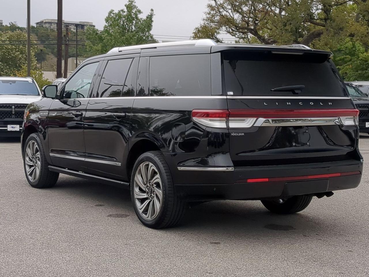 2022 Lincoln Navigator L Reserve