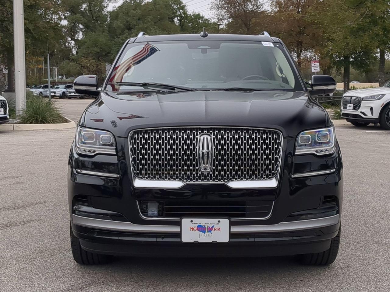 2022 Lincoln Navigator L Reserve