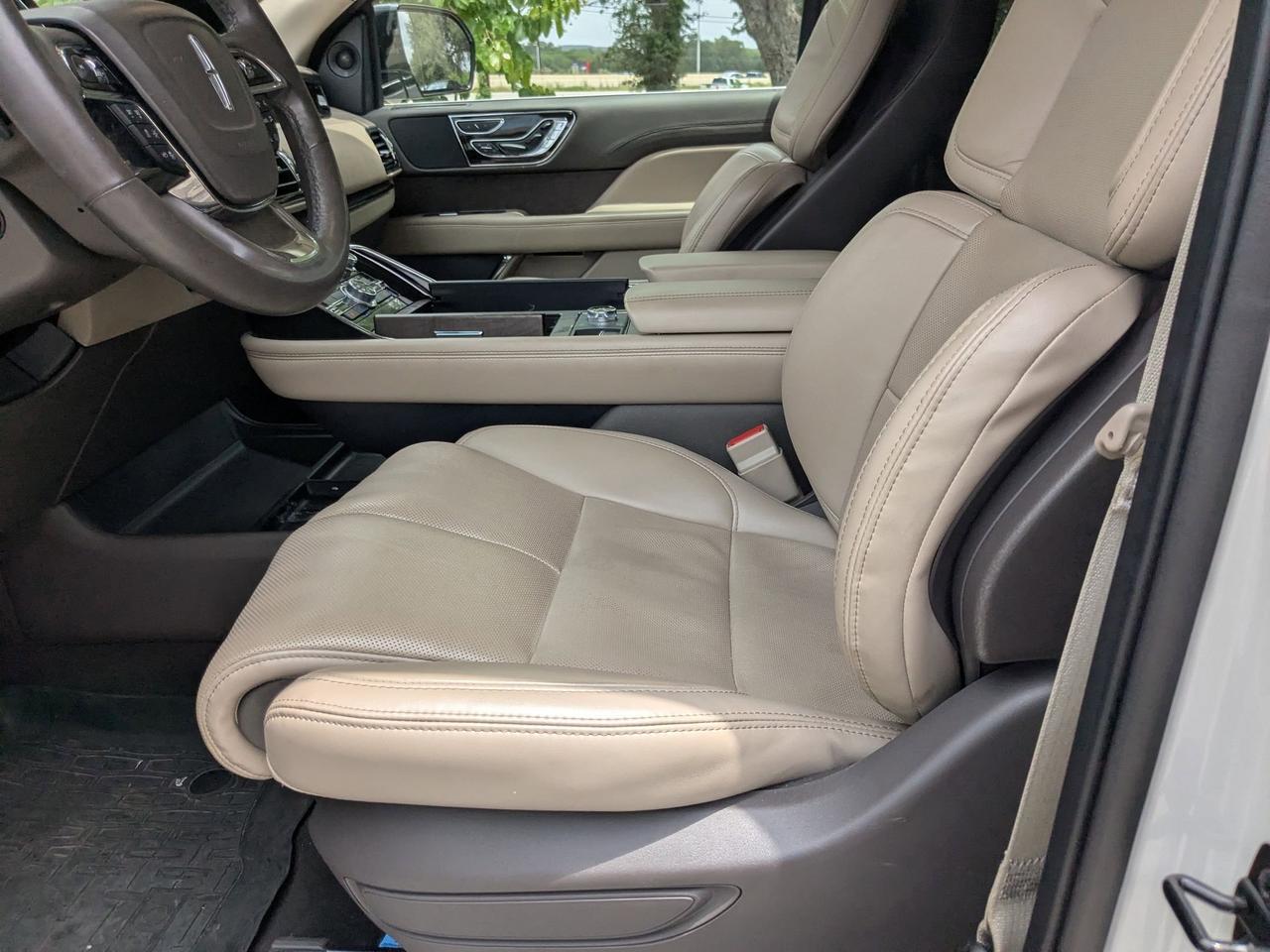 2022 Lincoln Navigator L Reserve