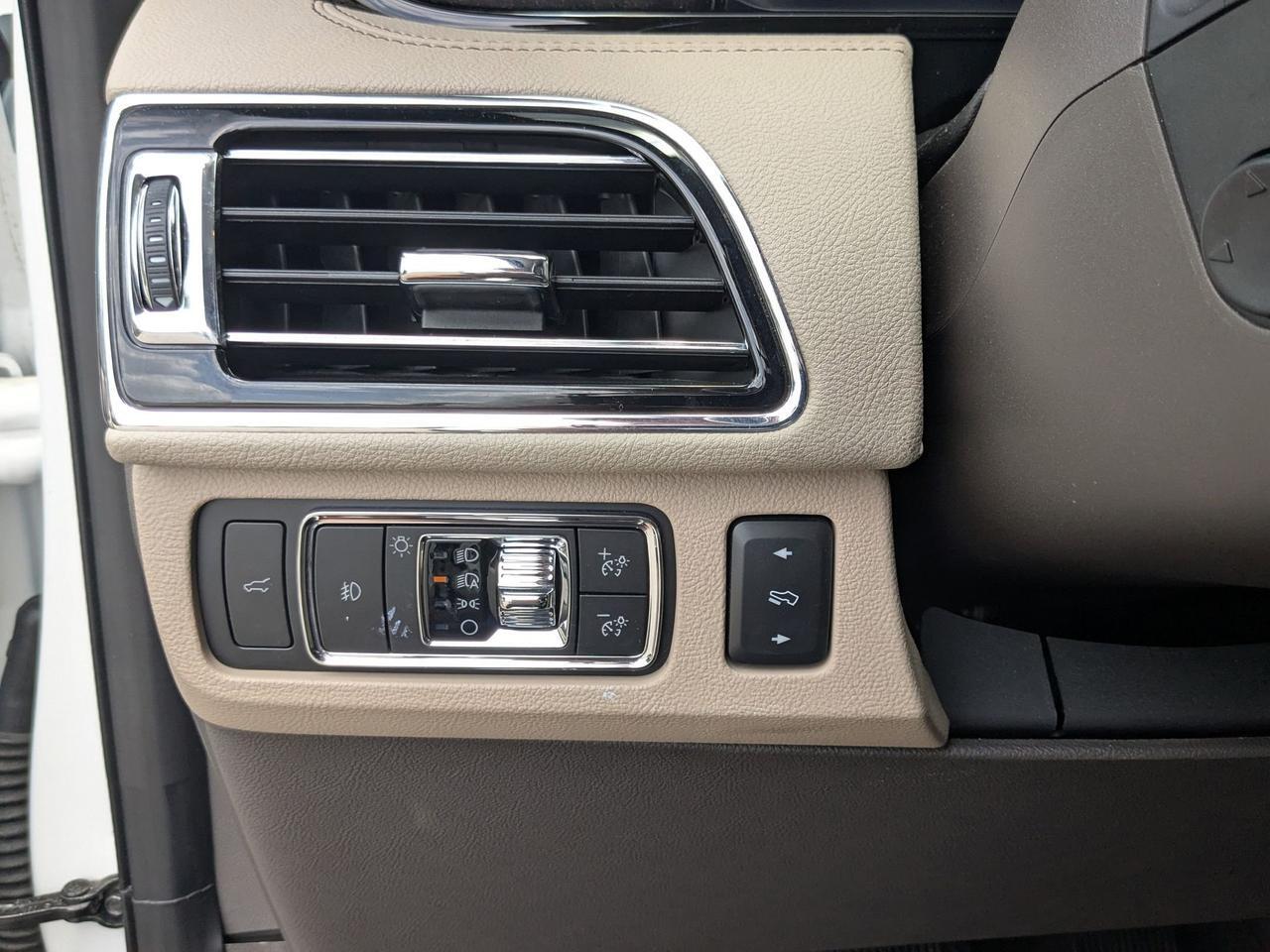 2022 Lincoln Navigator L Reserve