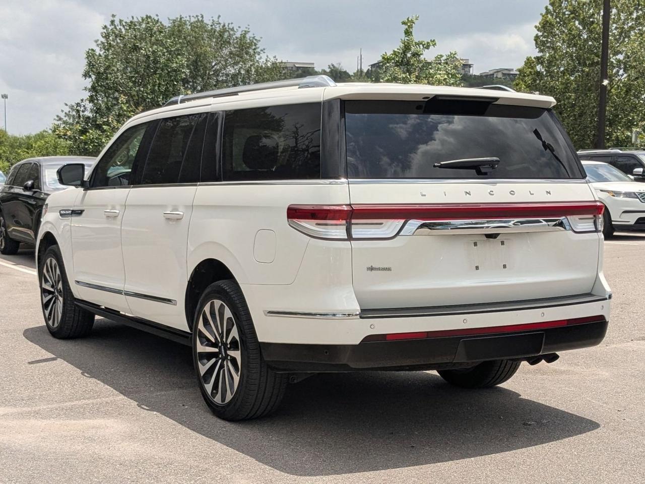 2022 Lincoln Navigator L Reserve
