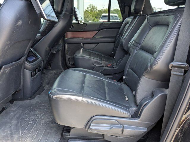 2022 Lincoln Navigator L Reserve