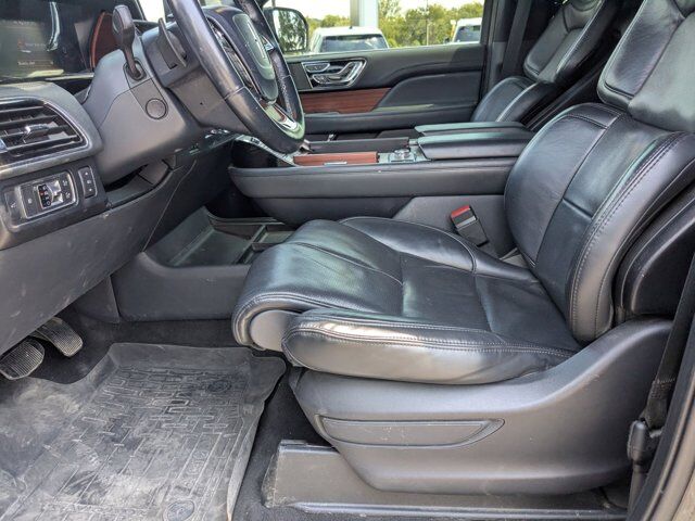 2022 Lincoln Navigator L Reserve