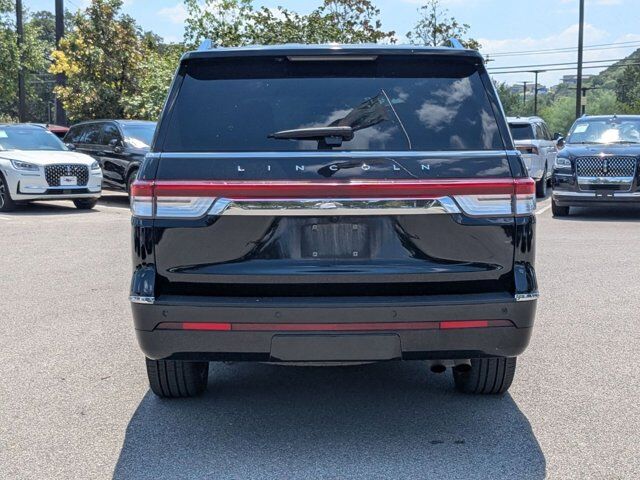 2022 Lincoln Navigator L Reserve