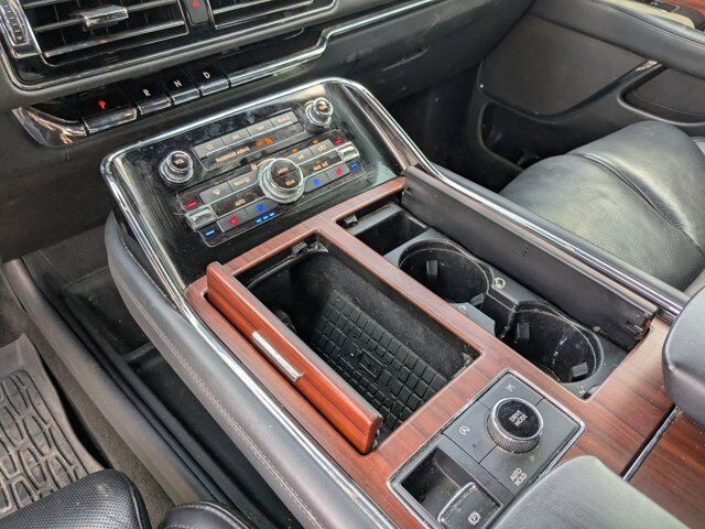 2022 Lincoln Navigator L Reserve