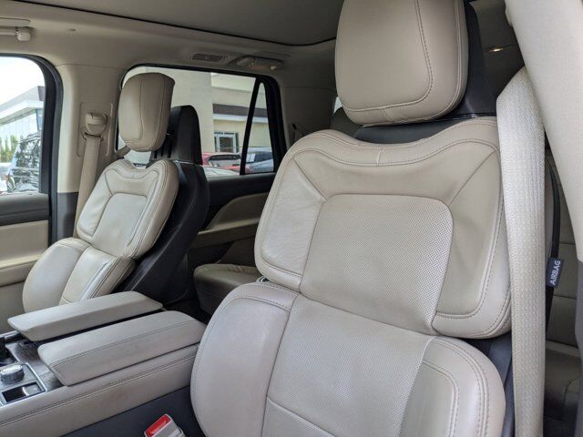 2022 Lincoln Navigator L Reserve