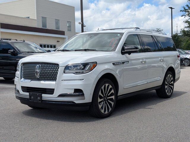2022 Lincoln Navigator L Reserve