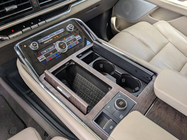 2022 Lincoln Navigator L Reserve