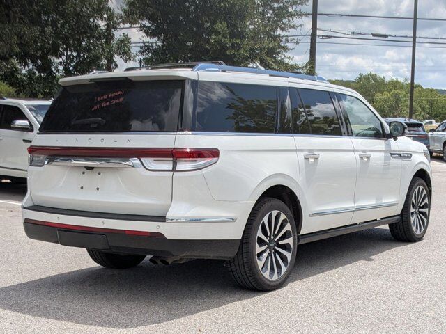 2022 Lincoln Navigator L Reserve