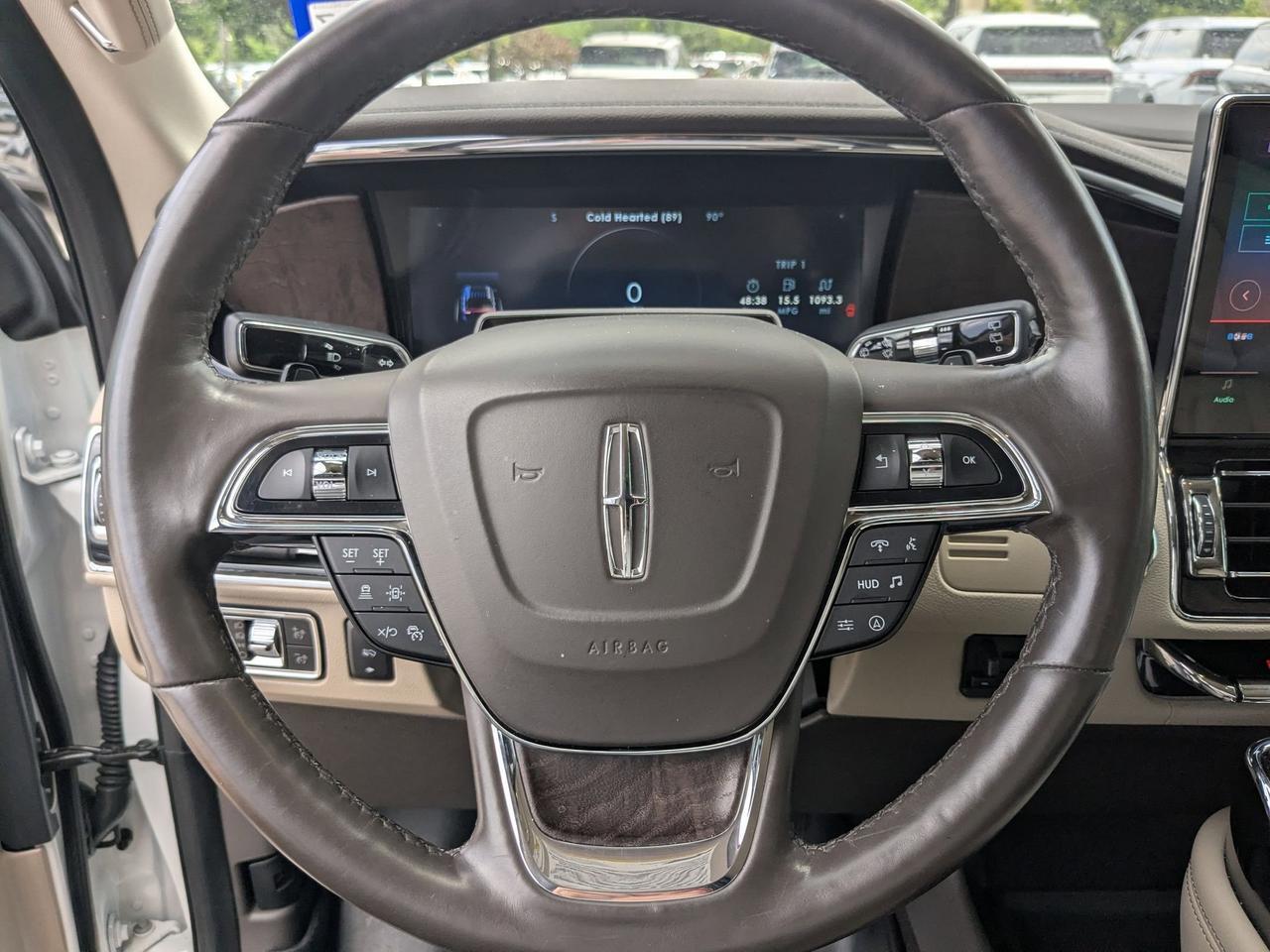2022 Lincoln Navigator L Reserve