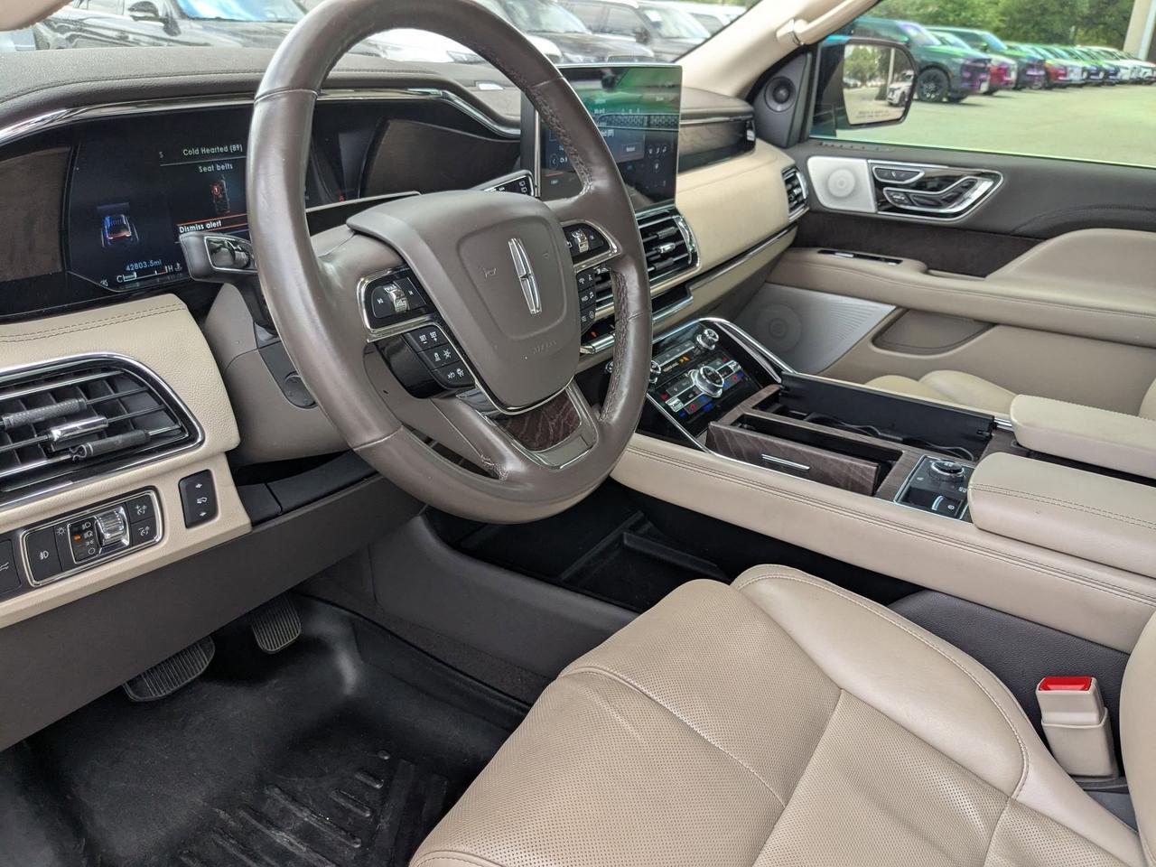 2022 Lincoln Navigator L Reserve