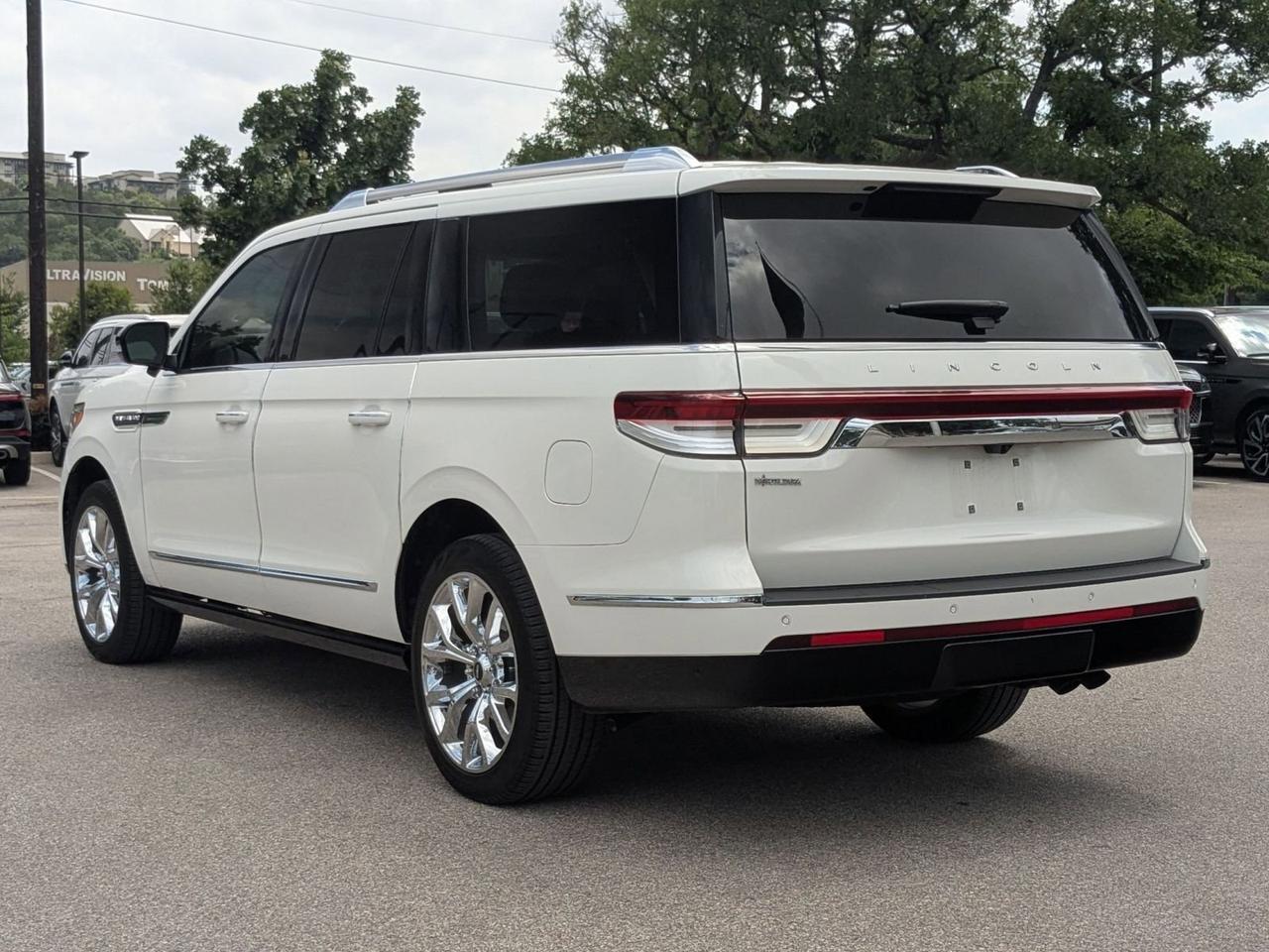 2022 Lincoln Navigator L Reserve