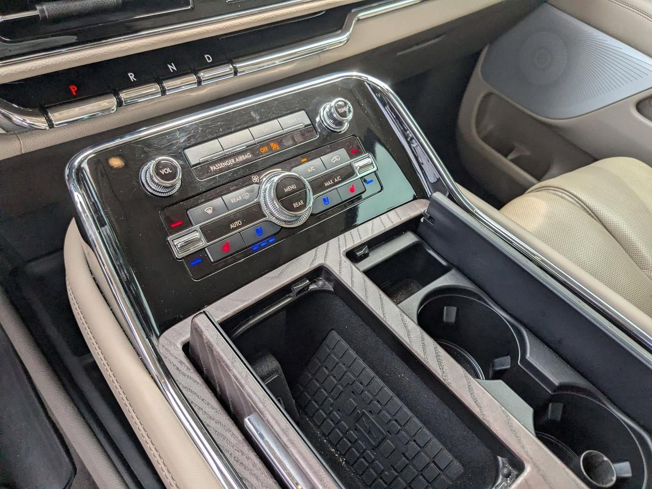 2022 Lincoln Navigator L Reserve