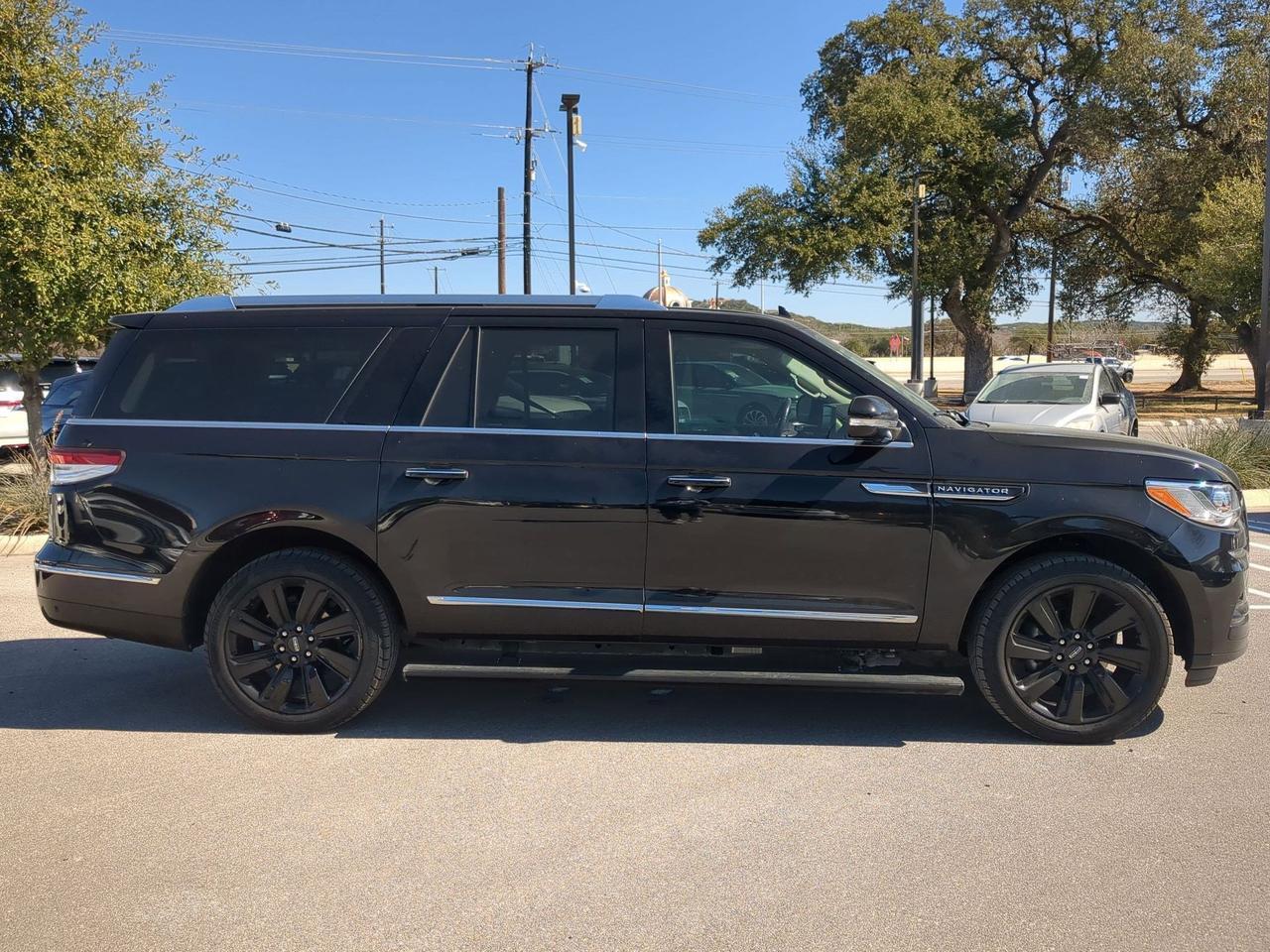 2022 Lincoln Navigator L Reserve