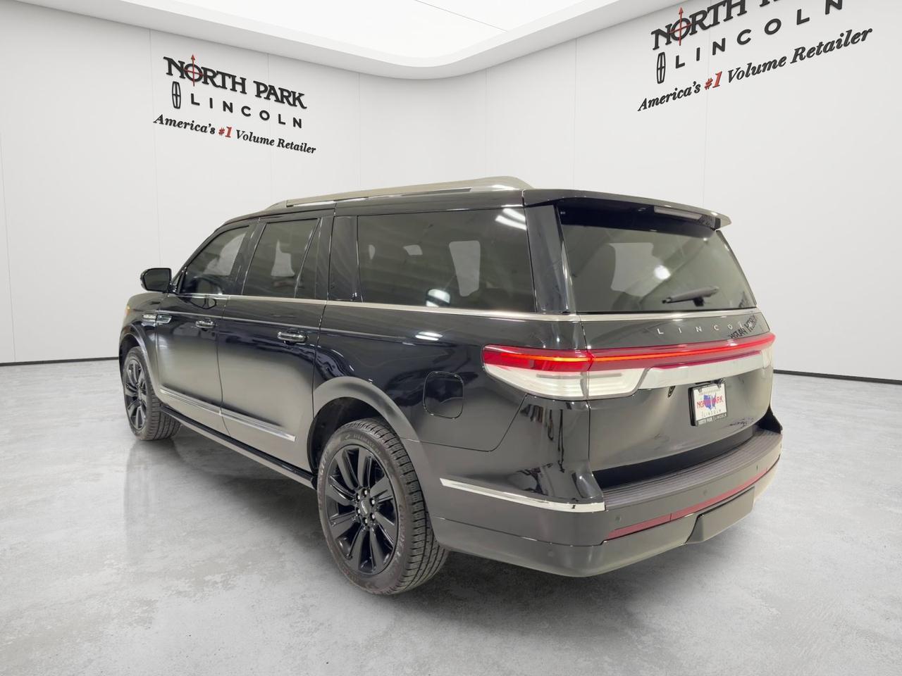 2022 Lincoln Navigator L Reserve