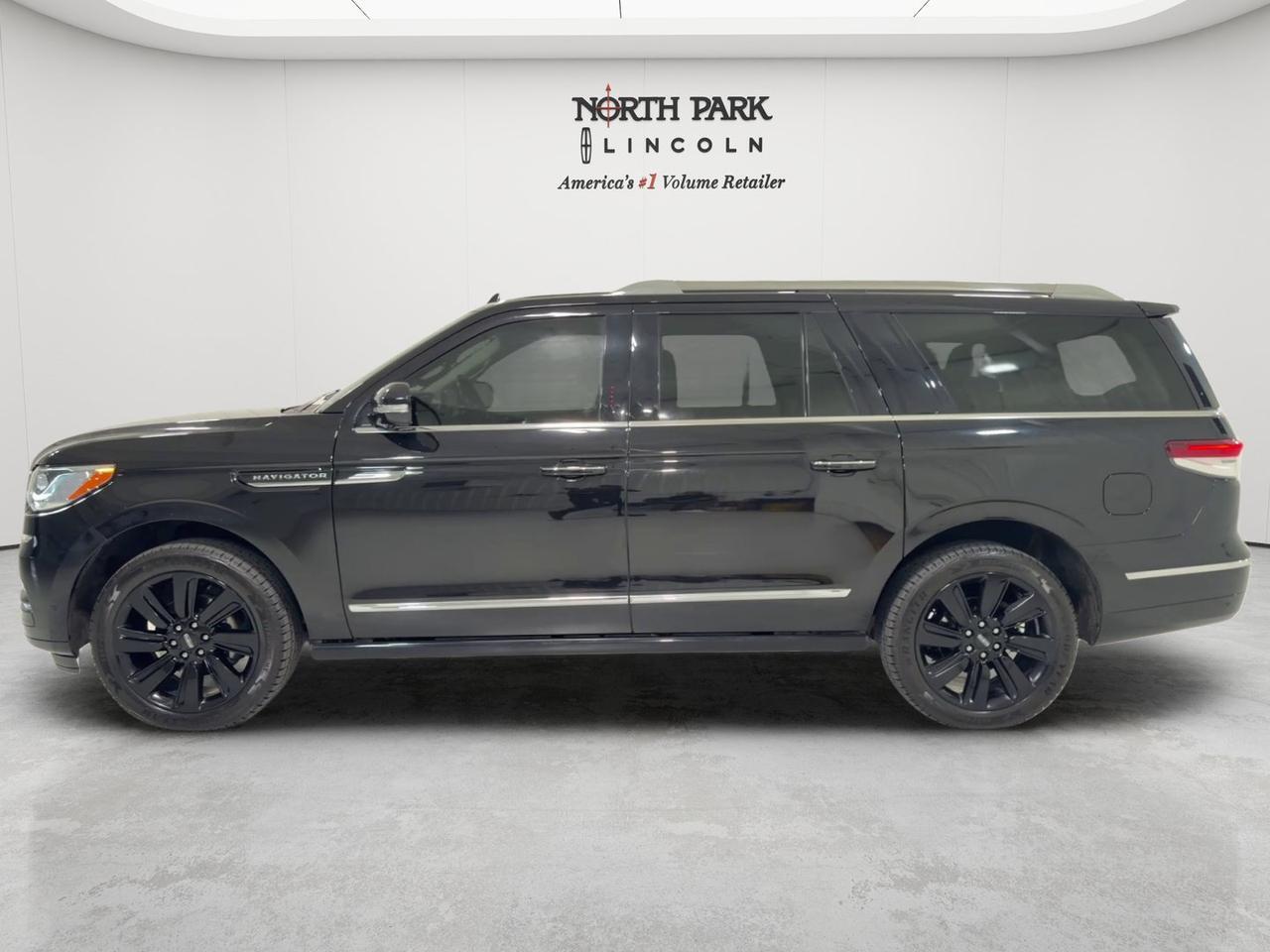 2022 Lincoln Navigator L Reserve