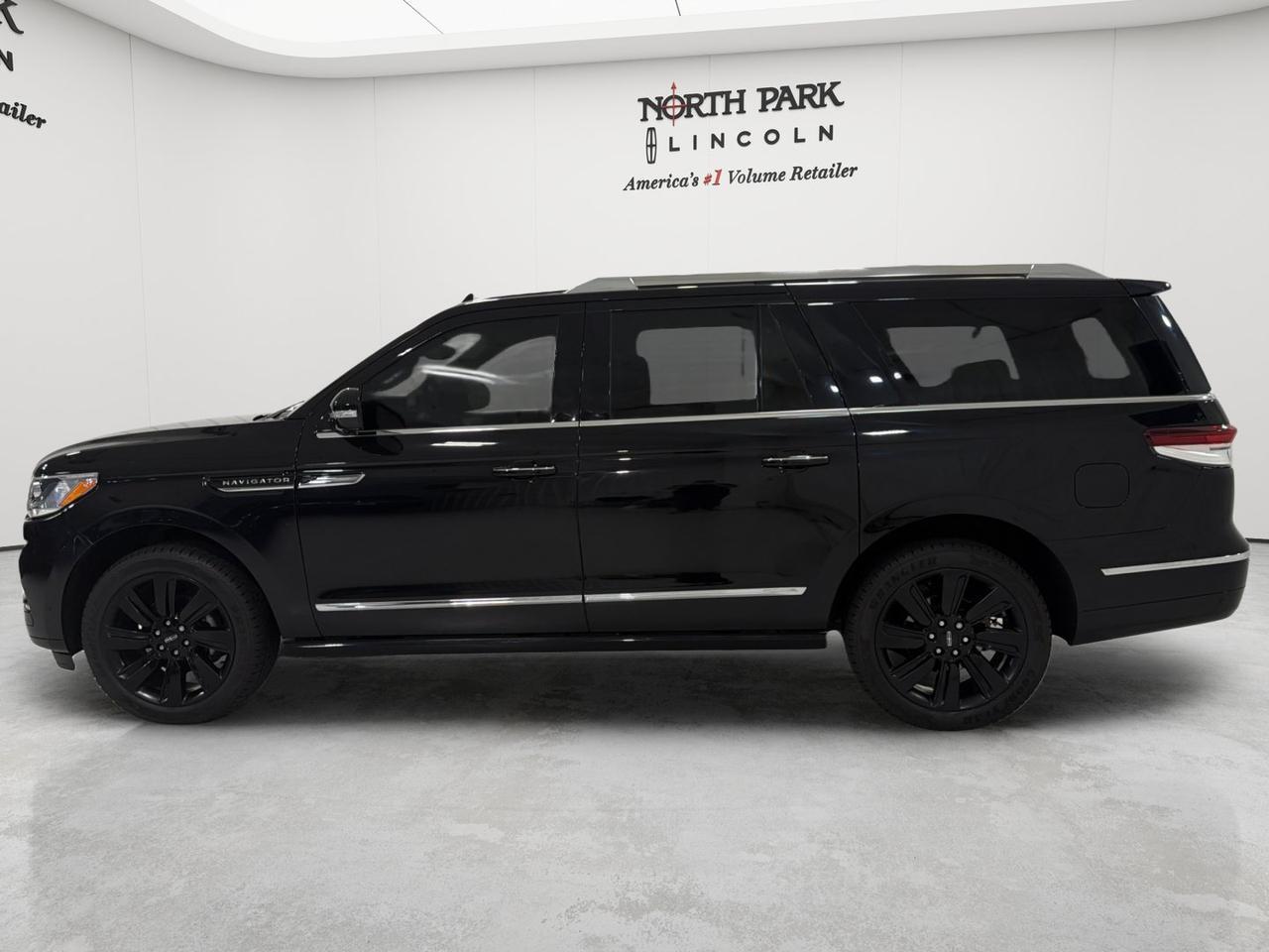 2022 Lincoln Navigator L Reserve