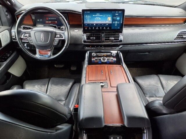 2022 Lincoln Navigator Reserve  TX