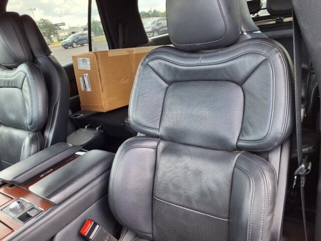 2022 Lincoln Navigator Reserve  TX