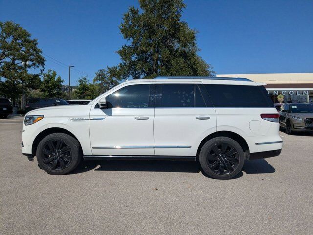 2022 Lincoln Navigator Reserve