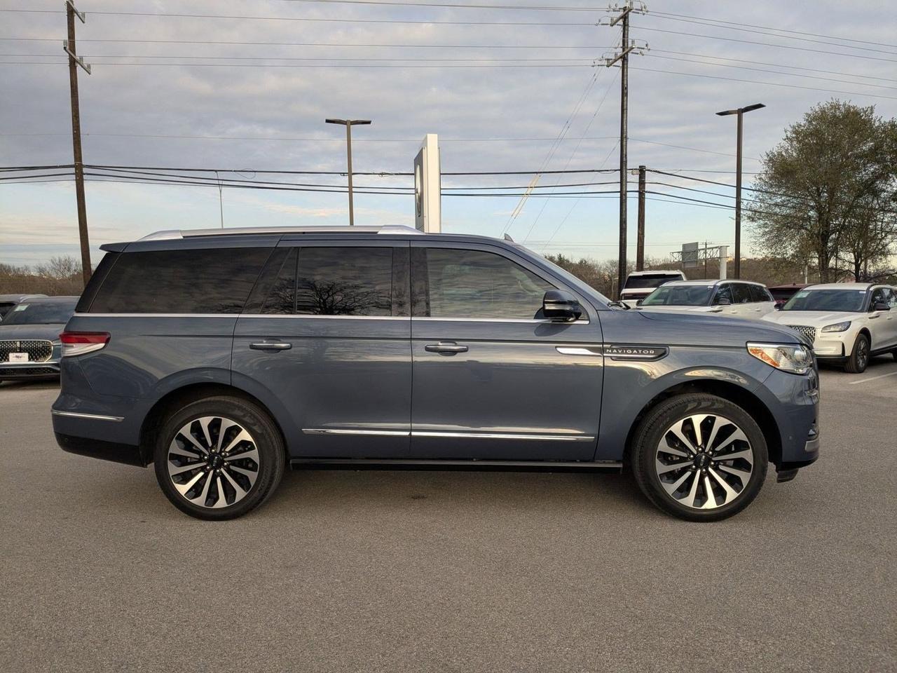 2022 Lincoln Navigator Reserve