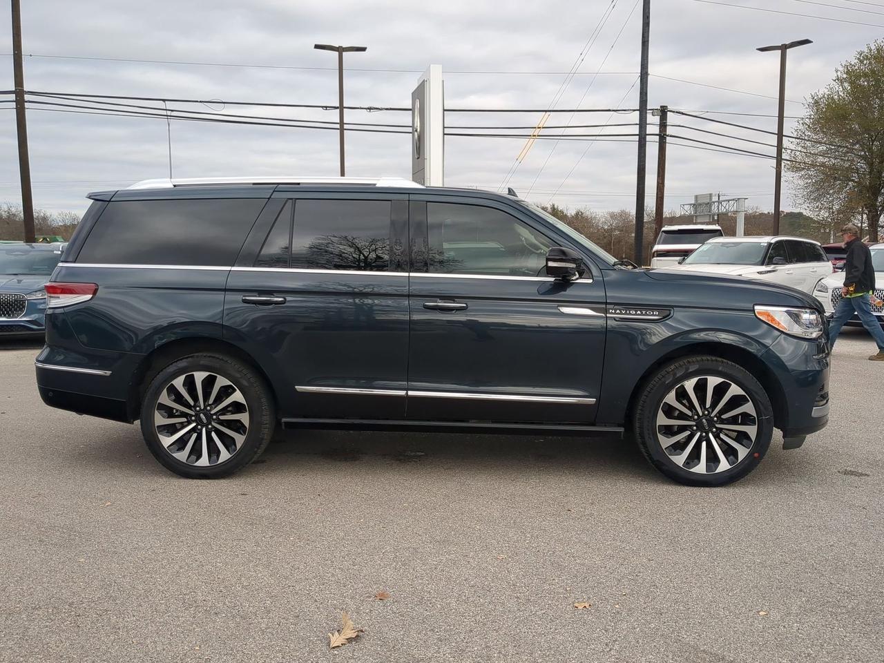2022 Lincoln Navigator Reserve