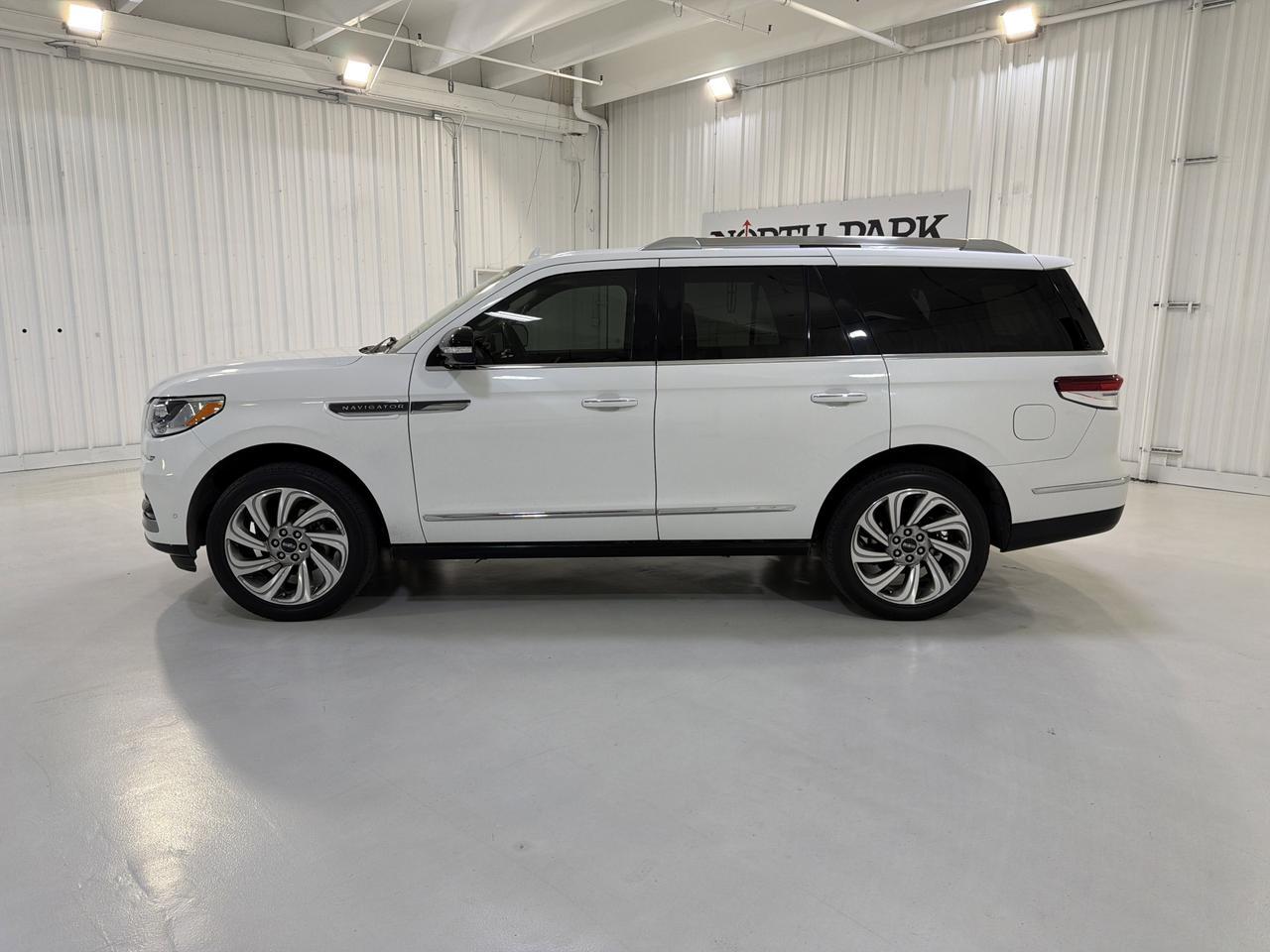 2022 Lincoln Navigator Reserve