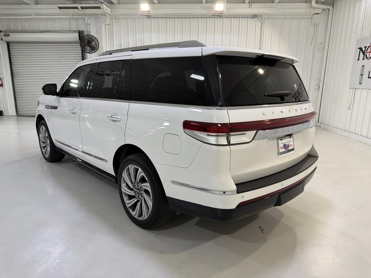 2022 Lincoln Navigator Reserve