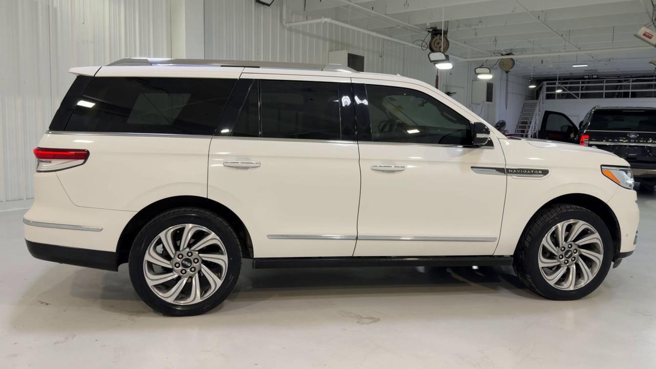 2022 Lincoln Navigator Reserve