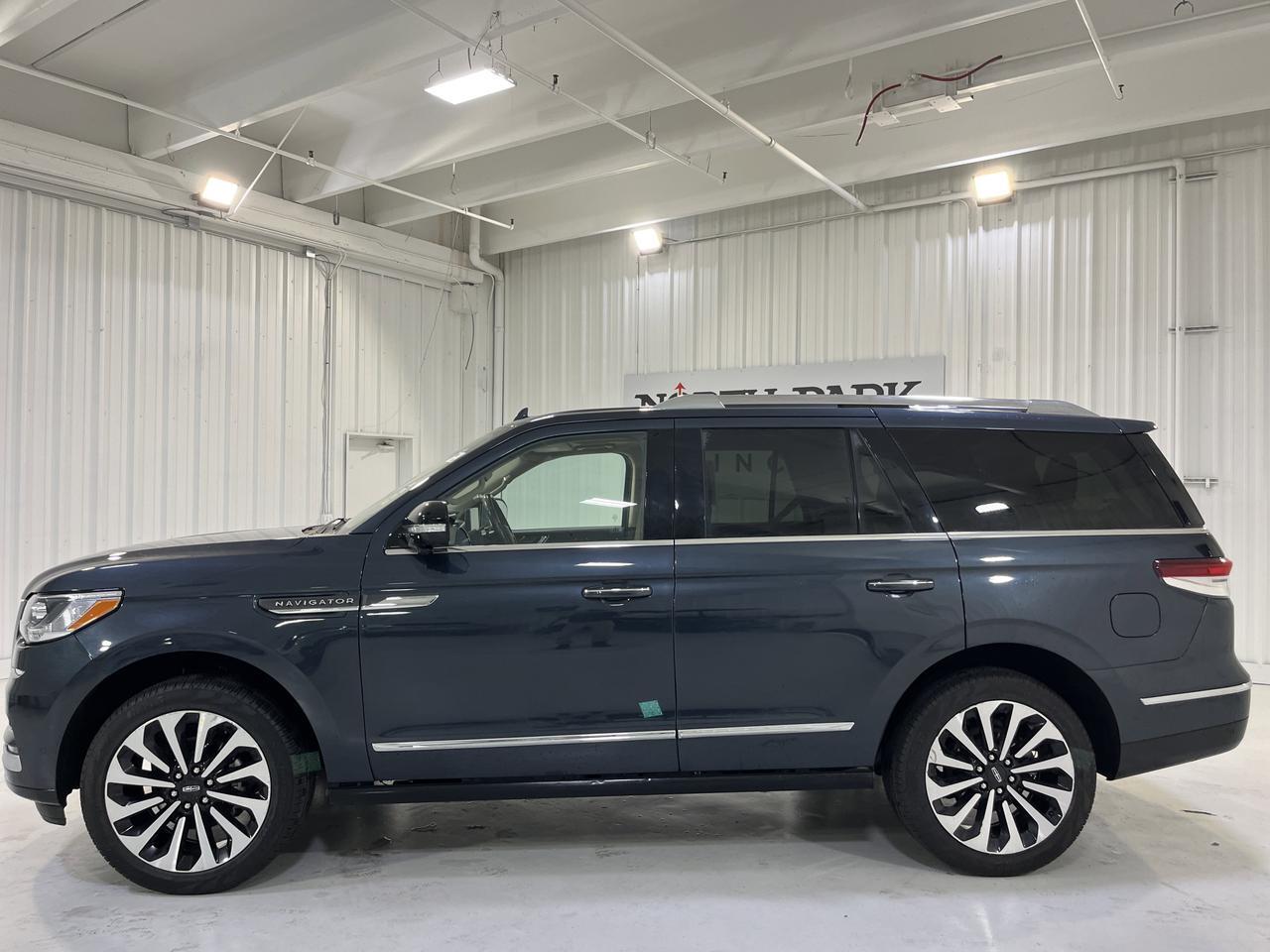 2022 Lincoln Navigator Reserve