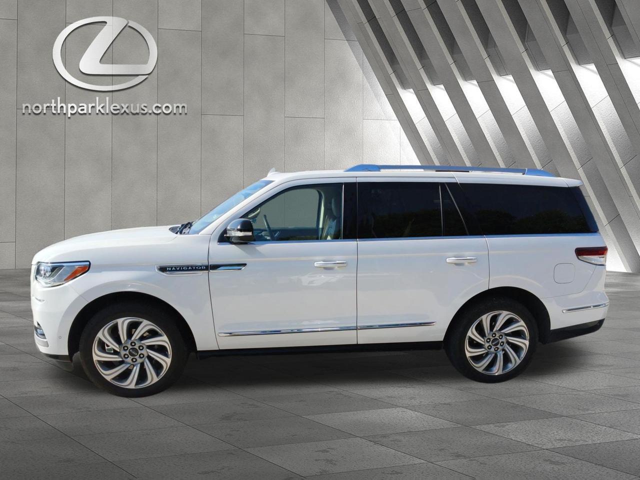 2022 Lincoln Navigator