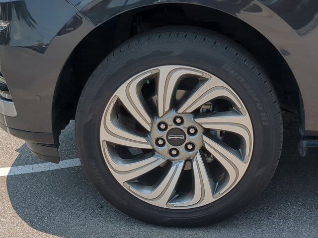 2022 Lincoln Navigator Standard