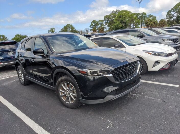 2022 MAZDA CX-5 2.5 S Select Package Oshkosh WI