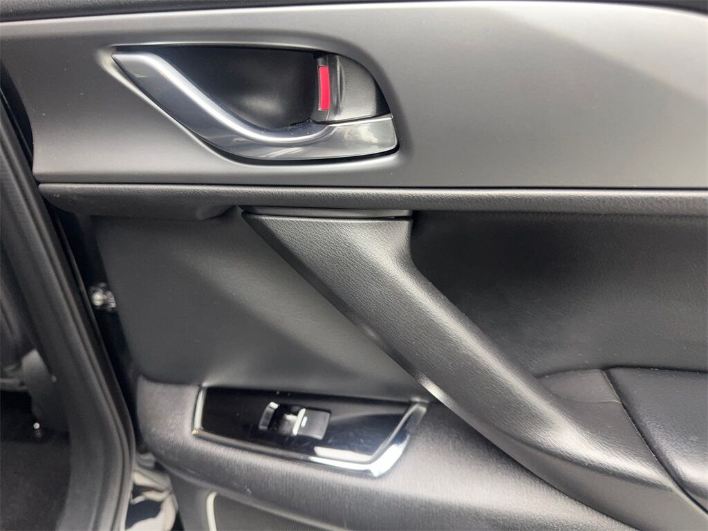 2022 Mazda CX-9 Touring photo 37