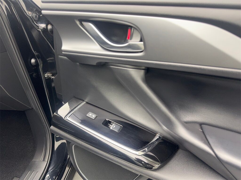 2022 Mazda CX-9 Touring photo 43