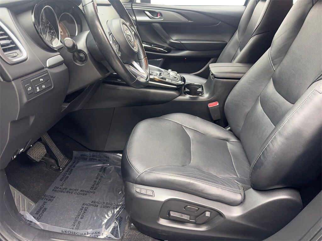 2022 Mazda CX-9 Touring photo 20