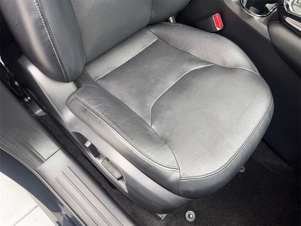 2022 Mazda CX-9 Touring photo 40