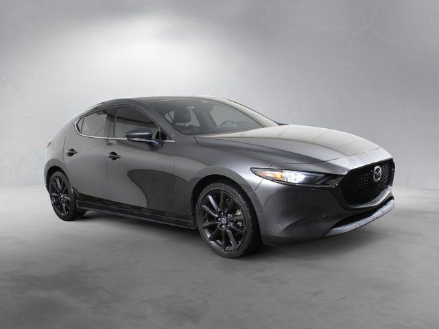 2022 MAZDA Mazda3 Premium
