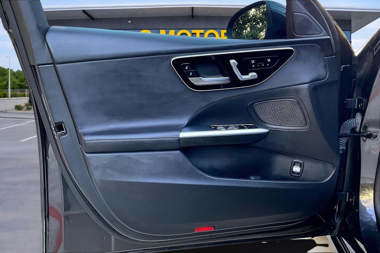 2022 MERCEDES-BENZ C-CLASS C300 Houston TX