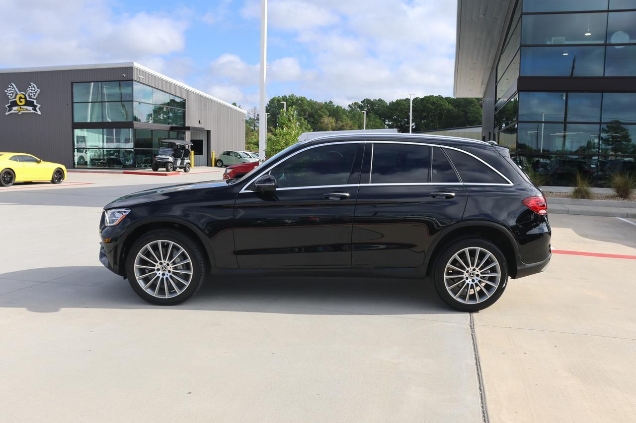 2022 MERCEDES-BENZ GLC 300 Houston TX